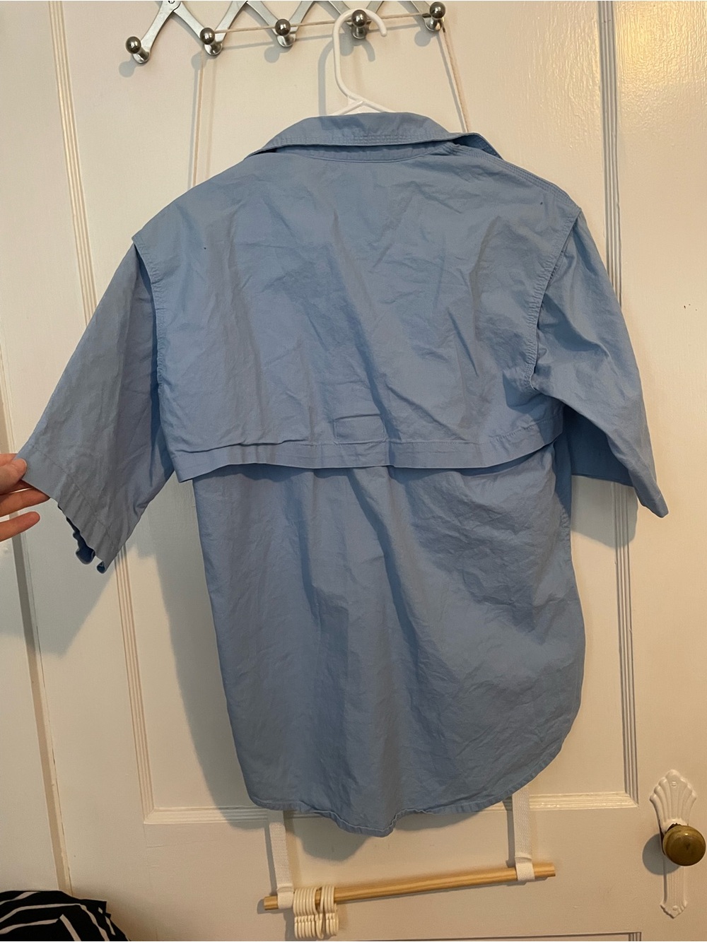 Bass Pro Shops Light Blue Short-Sleeve Button-Down Shirt - Picture 2 of 3